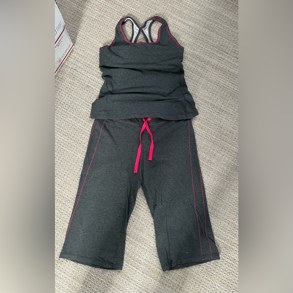 #37 Women's Racerback tank top in S/M in Small charcoal gray/cherry plum.